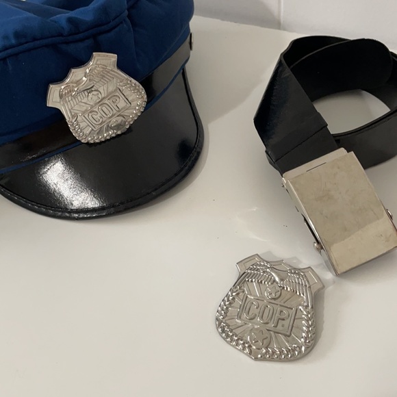 Halloween Cop Costume - Picture 3 of 4